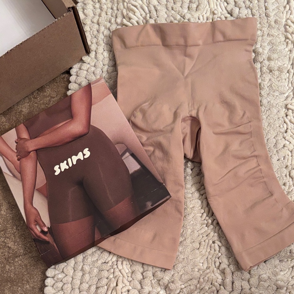 SKIMS Sculpting Short